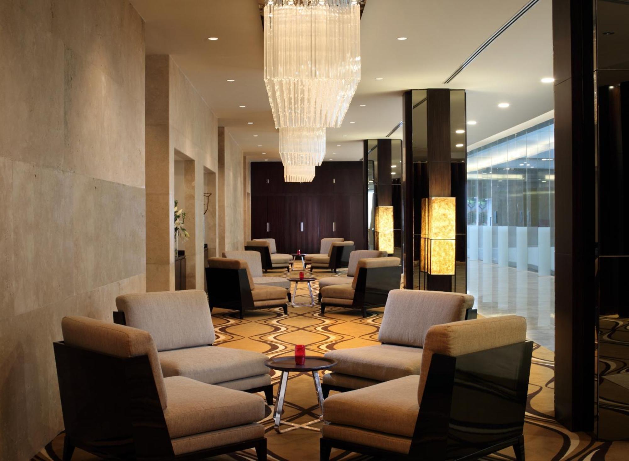 Po Hotel Semarang Interior foto