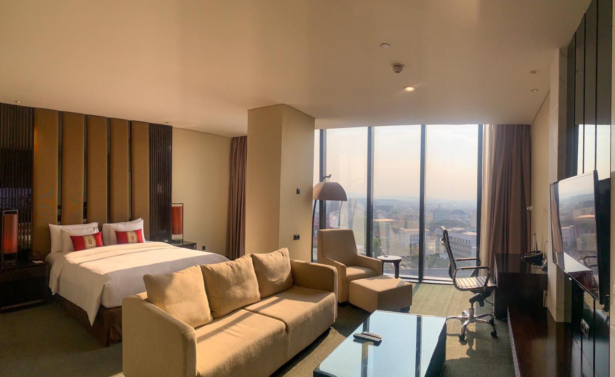 Po Hotel Semarang Bagian luar foto