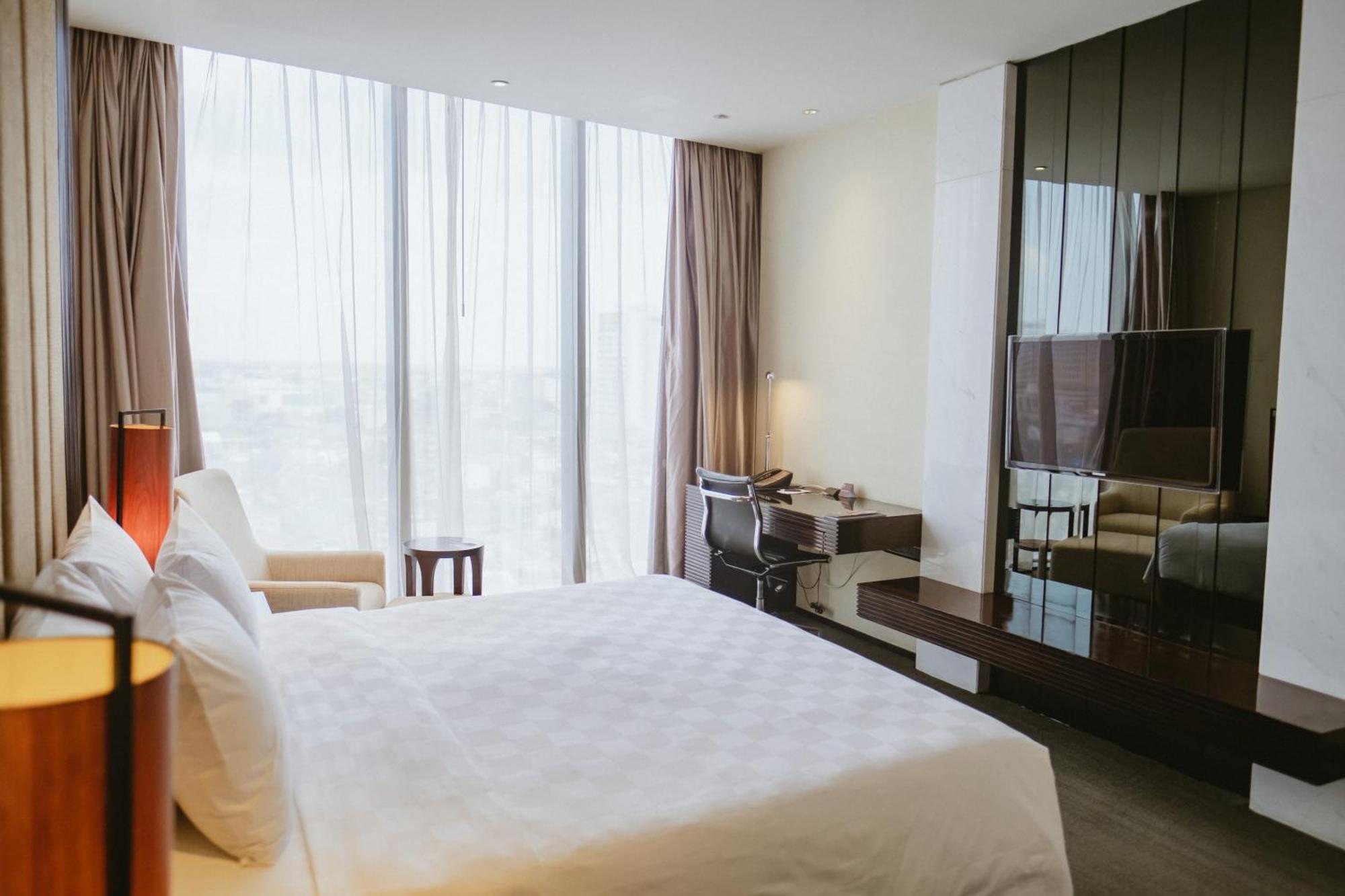 Po Hotel Semarang Bagian luar foto