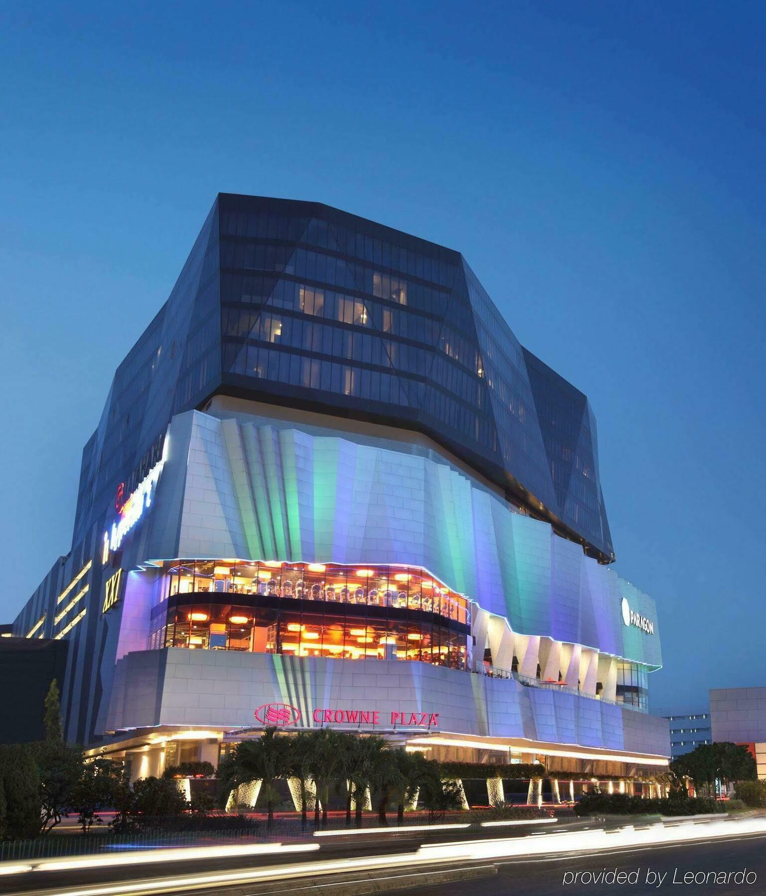 Po Hotel Semarang Bagian luar foto